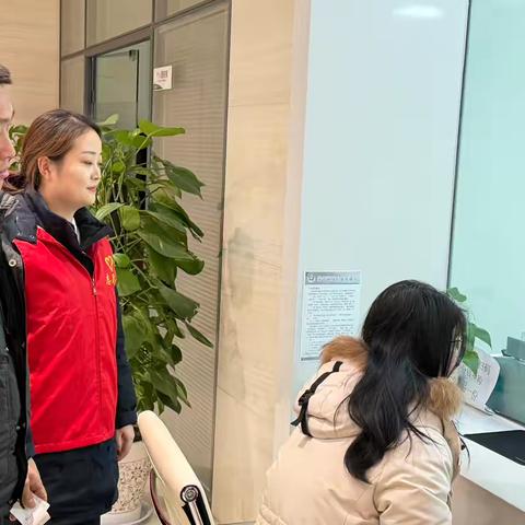 平利农商银行营业部开展“过新年，换新钱”、“反假宣传”、“零钱包兑换”三项宣传活动总结