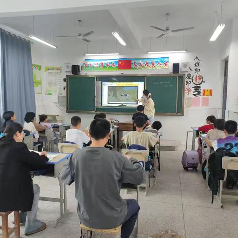 深“视”课堂，精“导”方向丨信州区教研中心到秦峰东塘小学进行教学工作视导