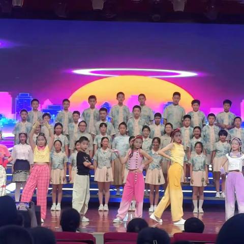 2024区一中艺术节 6.8 《上春山》合唱《queencard》舞蹈表演