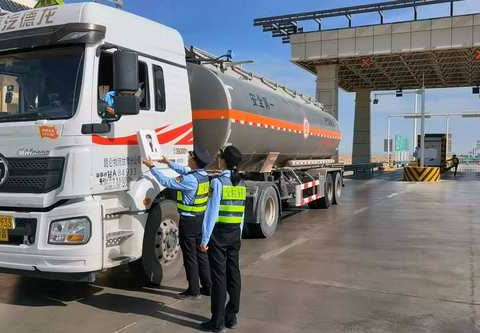 中秋我在岗 坚守进行时