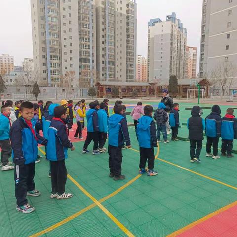 兰州新区第一小学体育教师课堂诊断活动