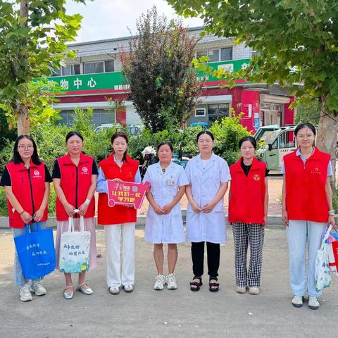 小小市集，汇聚大爱 ——仁风镇社工站开展爱心市集活动