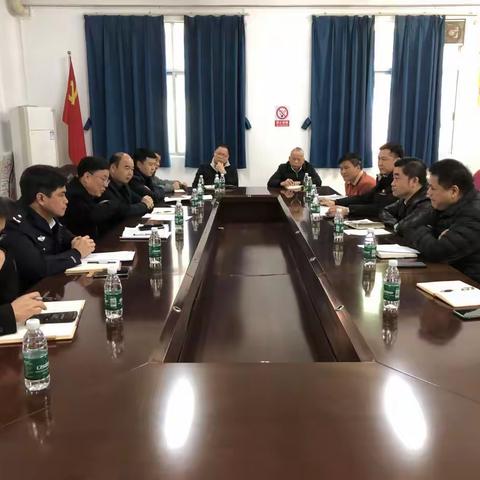 区委常委、政法委书记陈耀斌带队到新雅街清㘵村调研出租屋来穗人员、网格化管理工作