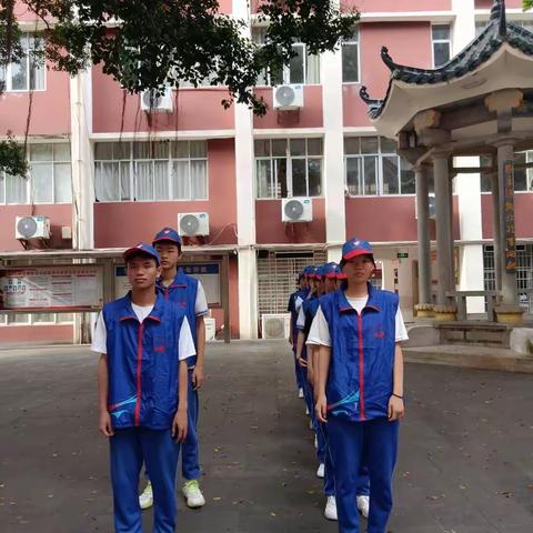 “教育路上，我们同行”——陵水中学高三家长会志愿服务活动