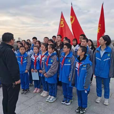 缅怀军垦先辈，传承兵团精神            —123团中学清明祭扫系列活动