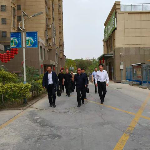 地委副书记、行署专员阿迪力·艾力等一行人走访调研包联商会地区甘肃商会