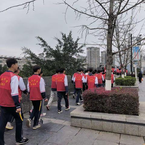 2303班践行雷锋精神，学习雷锋好榜样