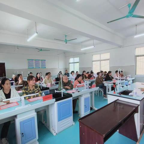 食”刻守护，尽“膳”尽美——草店镇中心学校召开膳食委员会会议