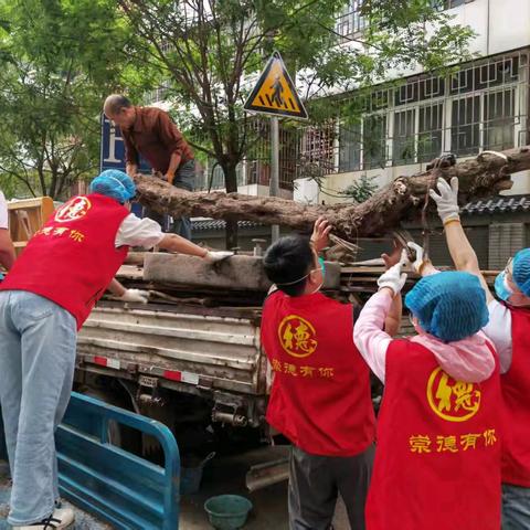 【一社区一特色】“清理乱堆乱放，共建美好社区”——崇德坊社区开展环境卫生整治专项行动