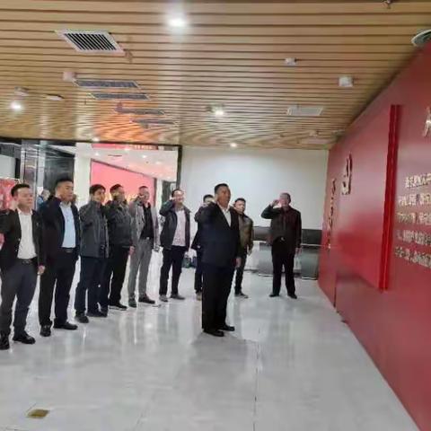 不忘初心、牢记使命，奋进新时代，展现新作为