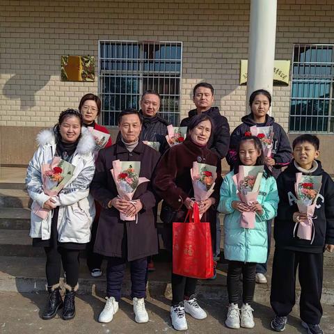 深切缅怀  虔诚感恩 一一学习参观宗师纪念室
