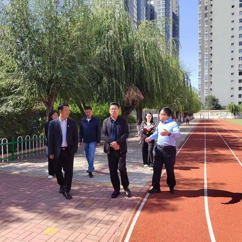 调研指导促提升 砥砺前行展未来———平城区教育局党委书记、局长李秀斌一行到平城区三十二校调研指导