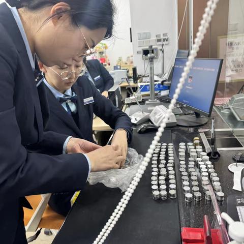 暖心兑换零币 贴心服务暖耆老