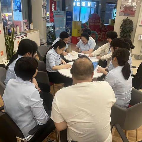 福鼎支行积极开展“5.15”打击和防范经济犯罪集中宣传活动