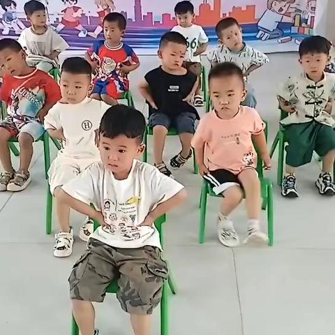 丰富多彩的路二幼儿园