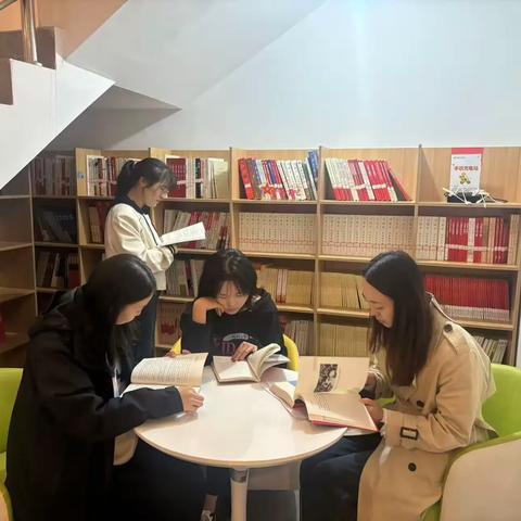 书香满社区，阅读润人心