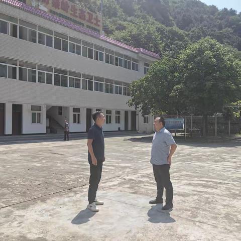 生态环境长安分局开展陕西牛背梁国家级自然保护区巡查检查工作