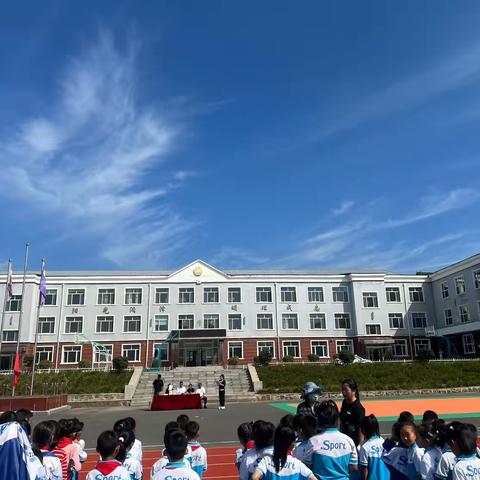 靖宇县龙泉学校2024年开学典礼