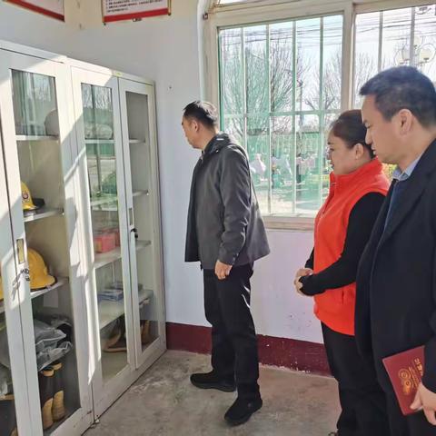 龙山残联督导如康家园残疾人托养中心安全检查，筑牢安全防线