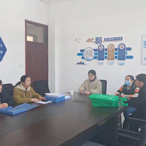 精准督导强落实 康复服务暖民心 ——区残联康复科到龙山街道督导检查残疾人康复工作