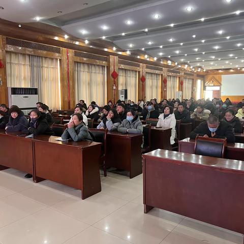濮阳分行建行生活运营中心（商户中心）召开烟草商户营销推介会
