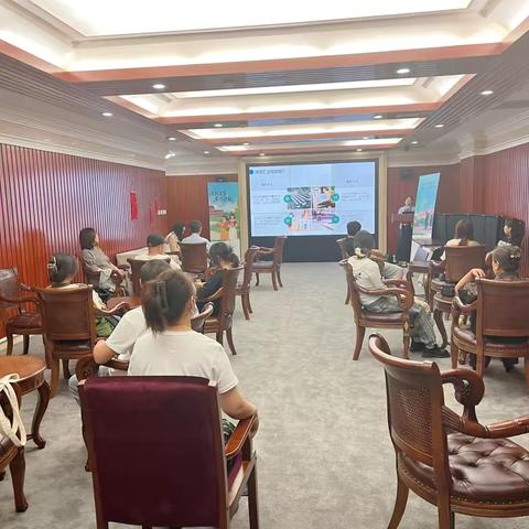 农行朝阳支行举办“无忧留学 农行相伴”主题宣讲活动