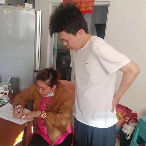 东岸社区第一次入户走访调查失业青年情况