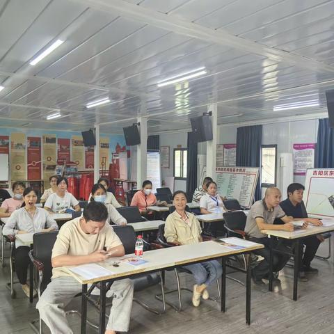 2024年3月25日东岸社区对辖区内餐饮店开展燃气安全宣传培训