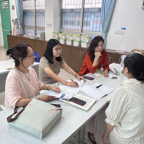 不忘教育初衷，坚守教育常规 ——罗湖区滨河实验中学音美科组开展常规教学检查