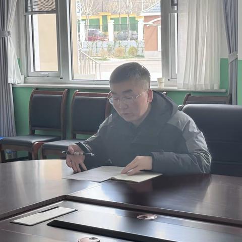 平安小学围绕“邯郸要发展，我们怎么干”开展研讨交流、演讲比赛等活动