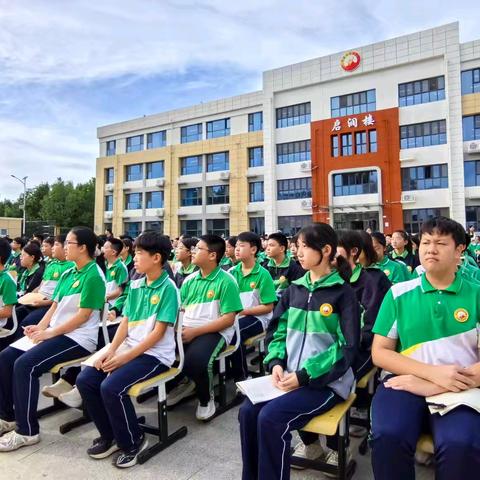 法治安全进校园 护航青春助成长｜灵寿县初级中学法治安全讲座