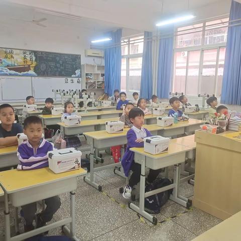 天津路小学机器人搭建之《记里鼓车》
