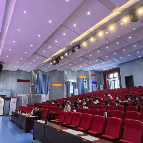 名师引领聚合力，片区教研谱新篇