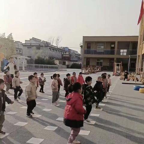 反恐防暴 安全护航 ——柳庄乡公办中心幼儿园反恐防暴演练活动