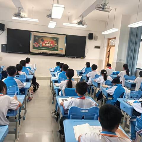 新华思政学堂，点亮思想之光