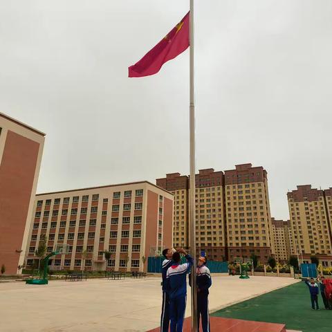 喀什市第二十一中学﻿ ﻿少先队离队入团仪式