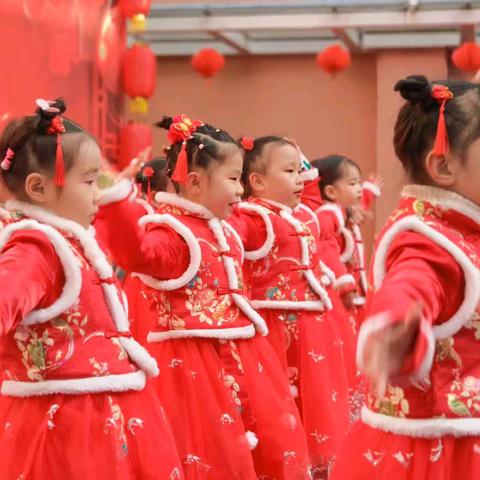 【月时光】初冬暖阳 精彩纷呈——童心科学幼儿园诺贝尔三班十二月精彩回顾