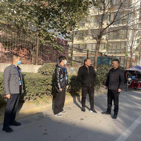 市三创办 兴平市创建国家卫生城市在行动----环境整治不停歇 督导检查进行时