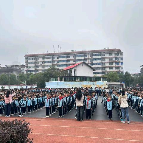 警钟长鸣，防空记于心——冷水江市第四小学防空疏散演练活动