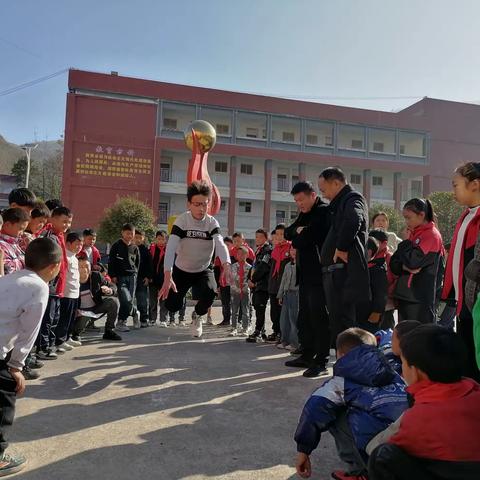 谯家镇中心完全小学开学啦！开学啦！