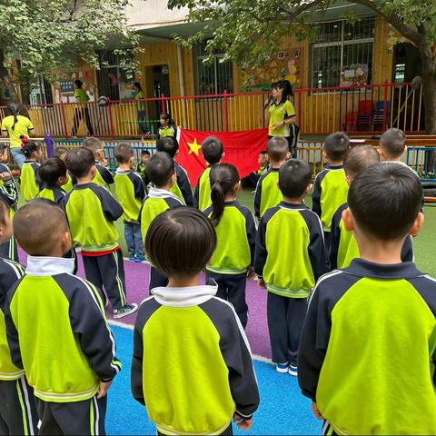 今日份的快乐从🛵——幼儿园🏫周一升旗仪式🇨🇳开始...“这么我们爱祖国妈妈👩🏻的一种表达方式”