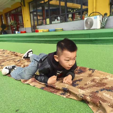 儒娃小红军-跨越历史关卡，传承红色基因