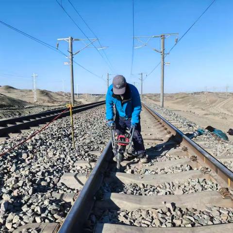 榜样力量 行胜于言