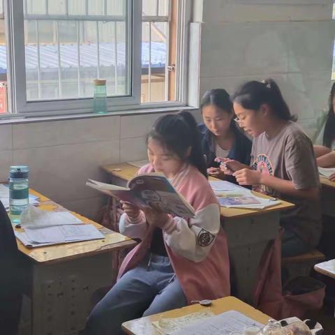 七（12）班 畅游知识的海洋