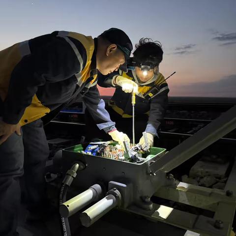 秋检正当时 筑牢安全“防护网”