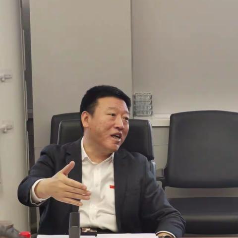 于军区长召开红专街早市综合整治及提档升级工作会议