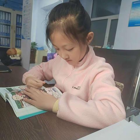 💫东盛小学二年五班赵佳琪家庭读书会🍀第4期《臭狗普利去上学》🐕