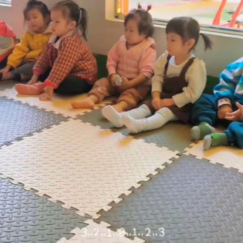 【育蕾幼教】育蕾朵朵幼儿园2023年秋季学期小小一班第十三周成长记录