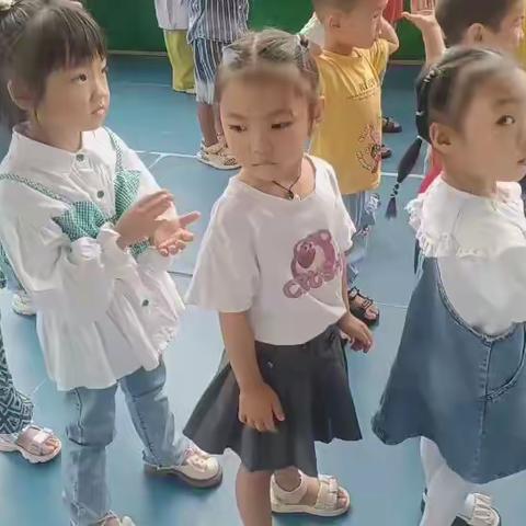 快乐的幼儿园生活