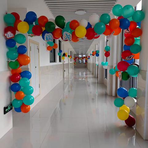 乐考无“纸”境﻿ ﻿趣味闯关行 ——二年级八班无纸化考试